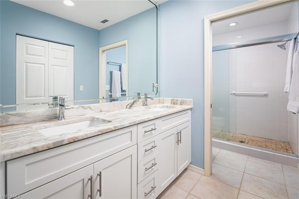 460 Launch Cir Penthouse 01, Naples, FL 34108-12