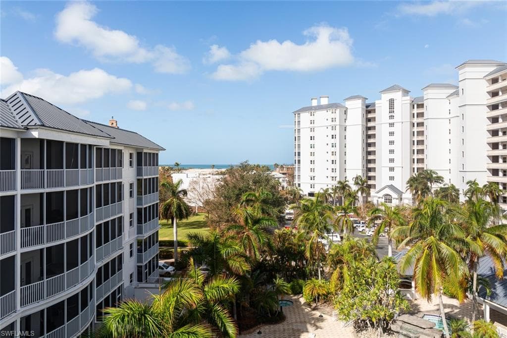 460 Launch Cir Penthouse 01, Naples, FL 34108-15