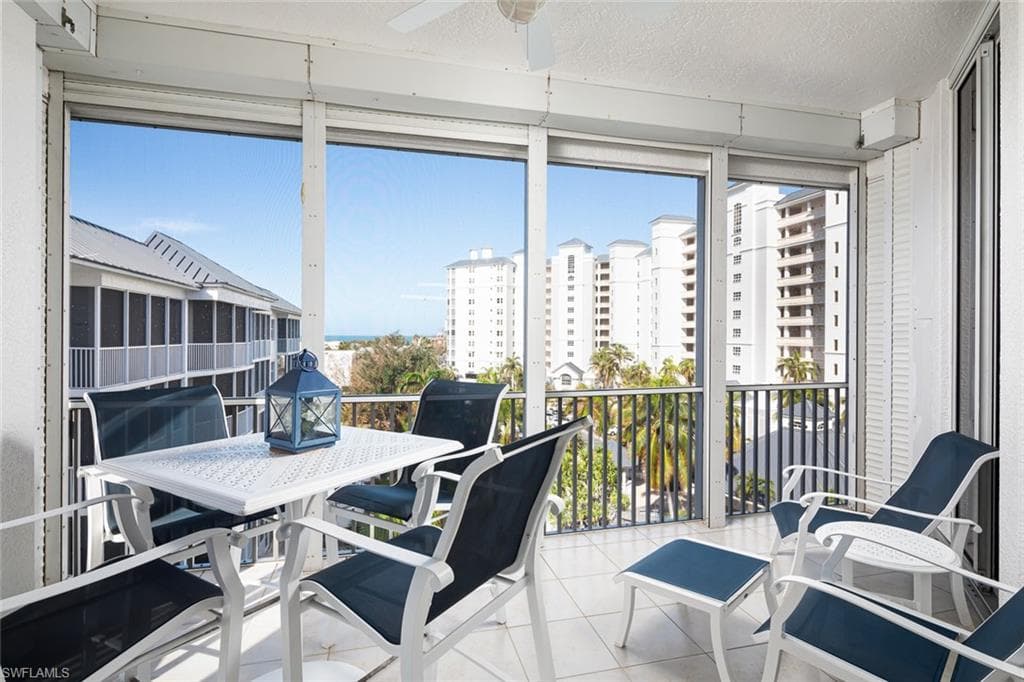 460 Launch Cir Penthouse 01, Naples, FL 34108-17
