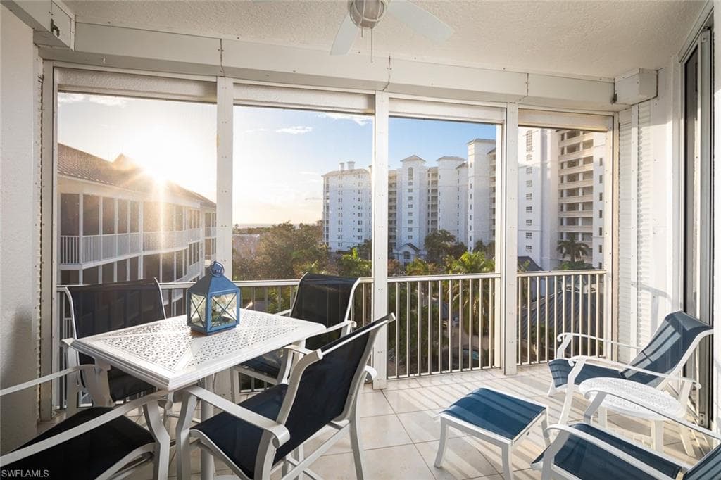 460 Launch Cir Penthouse 01, Naples, FL 34108-1