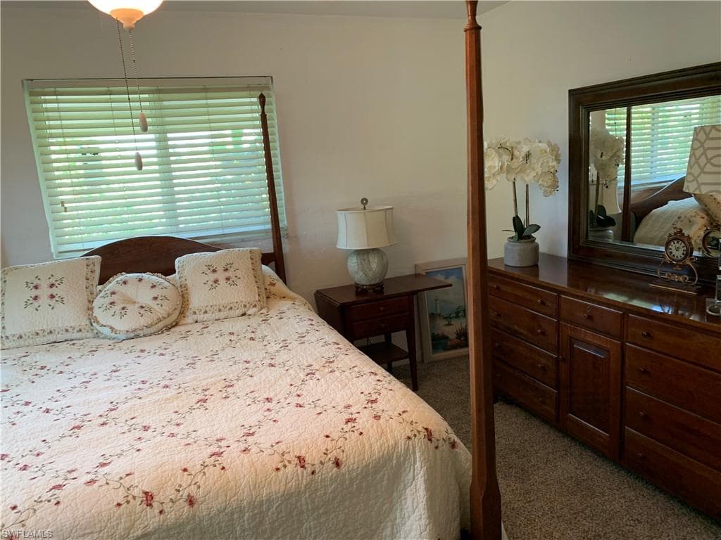 1175 Sandpiper St, Naples, FL 34102-13