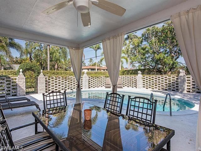 1175 Sandpiper St, Naples, FL 34102-4