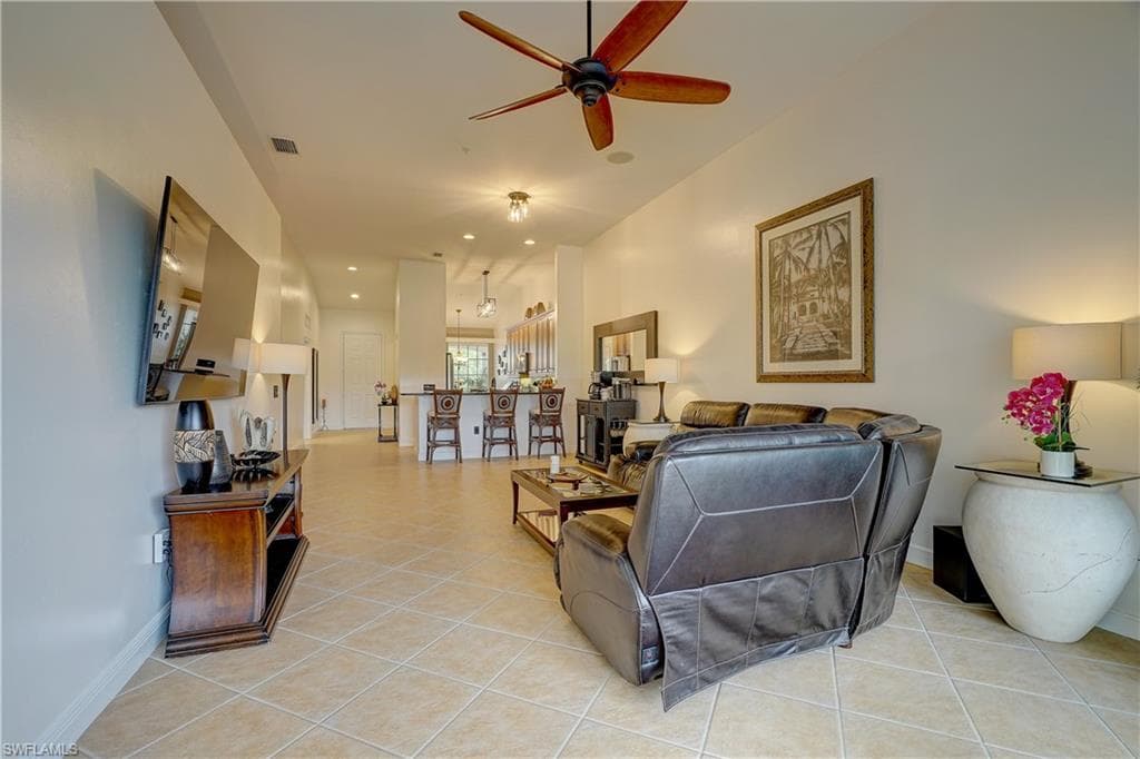 11081 Corsia Trieste Way 204, Bonita Springs, FL 34135-9