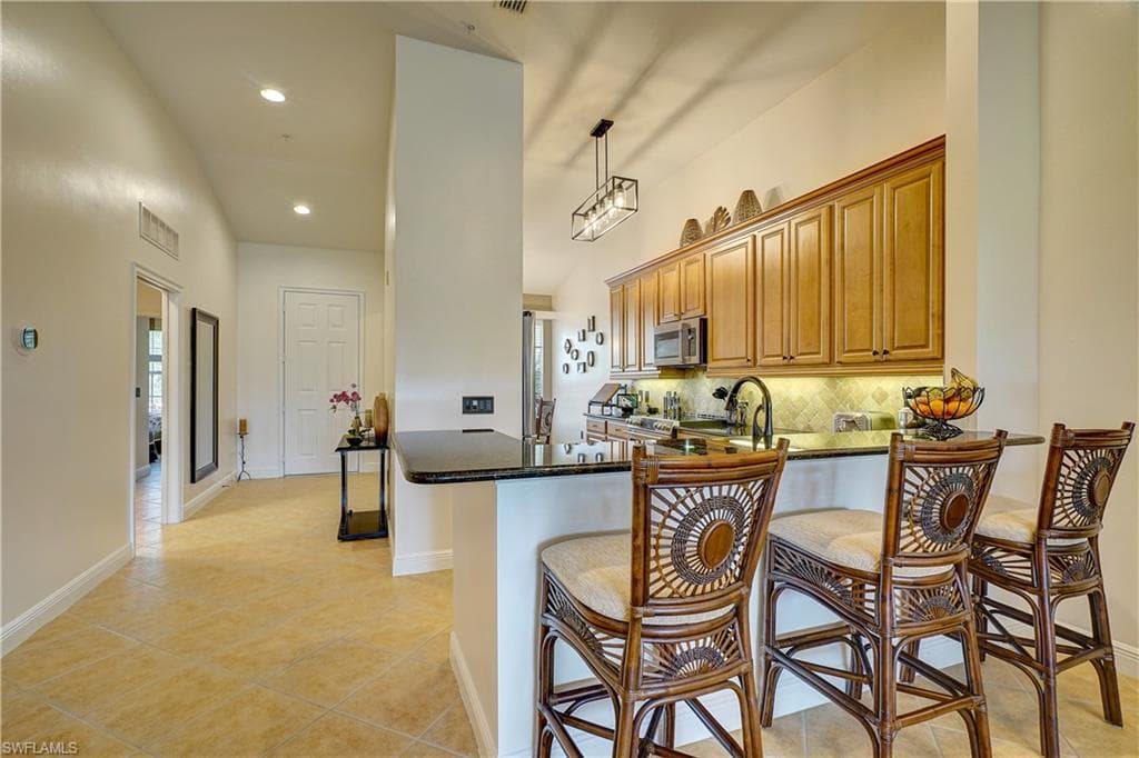 11081 Corsia Trieste Way 204, Bonita Springs, FL 34135-11