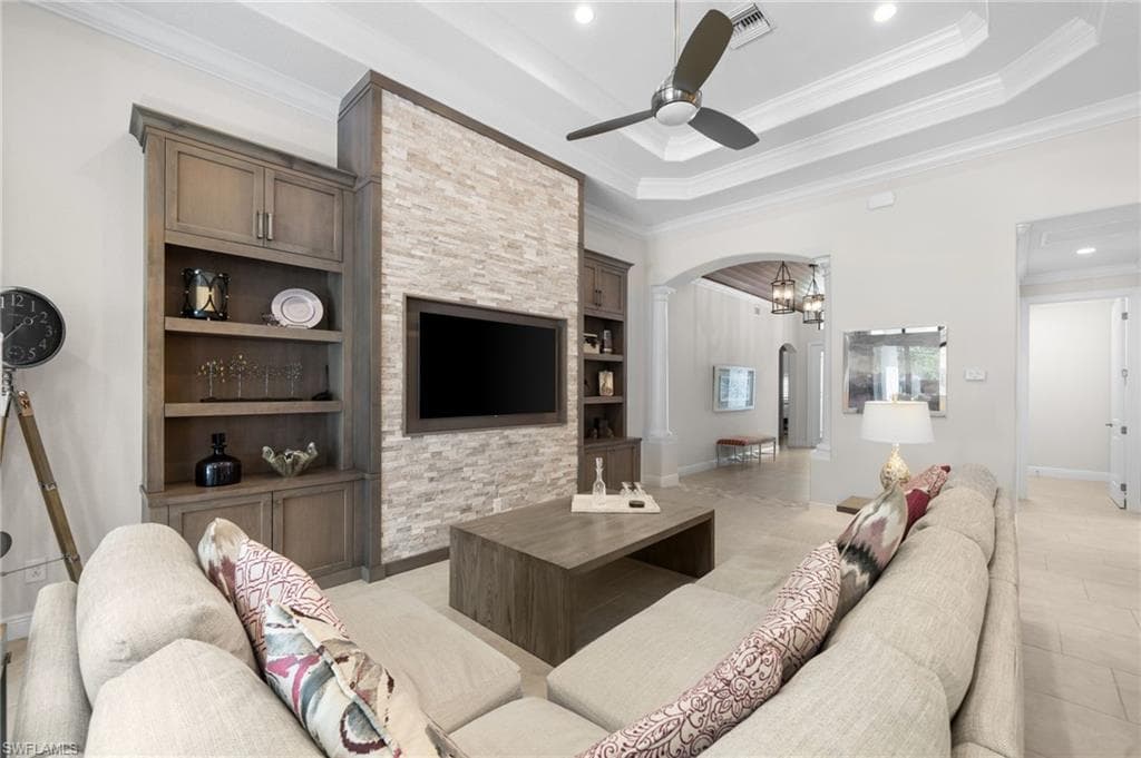 10067 Palazzo Dr, Naples, FL 34119-10