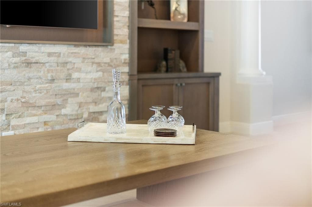 10067 Palazzo Dr, Naples, FL 34119-11
