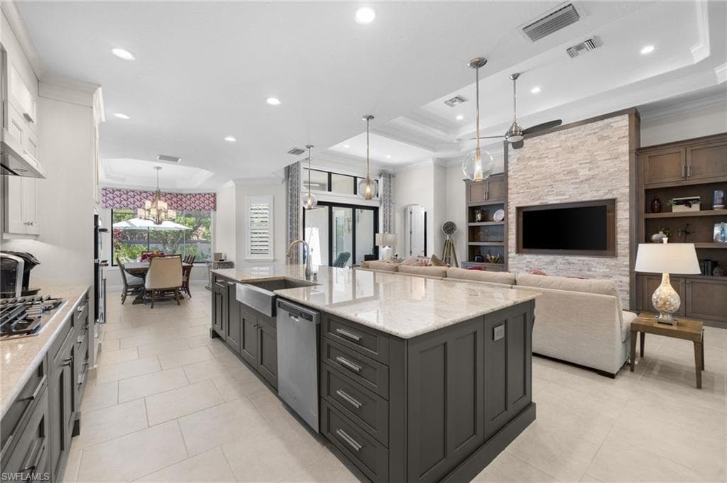 10067 Palazzo Dr, Naples, FL 34119-13