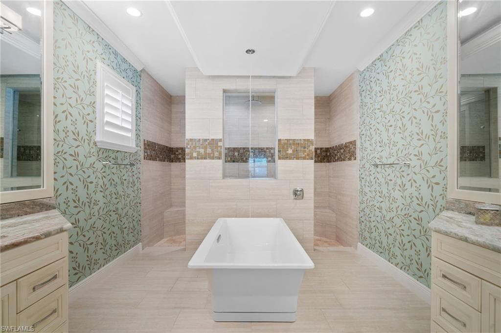 10067 Palazzo Dr, Naples, FL 34119-22
