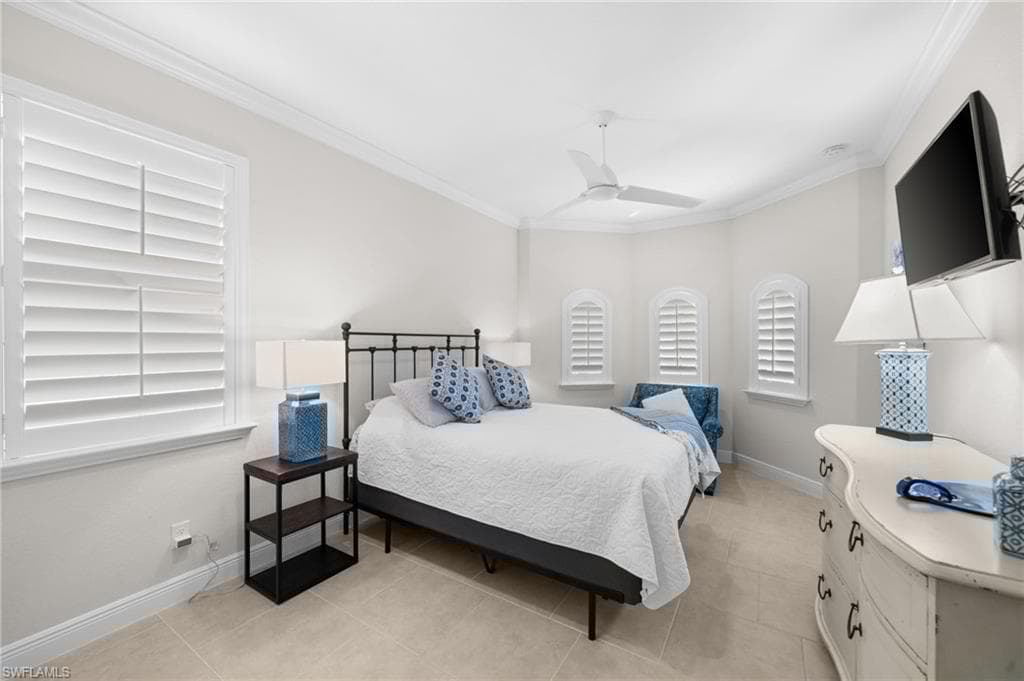 10067 Palazzo Dr, Naples, FL 34119-26