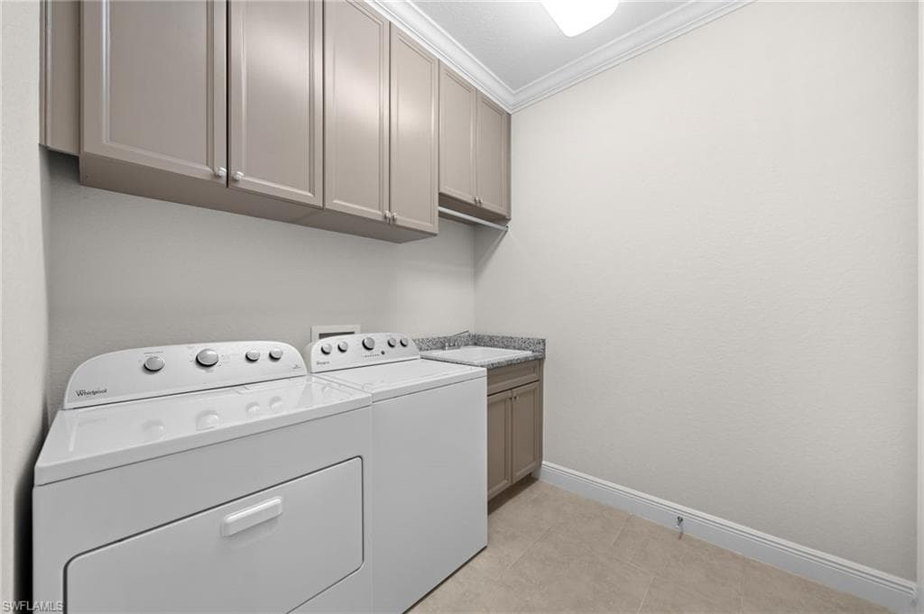 10067 Palazzo Dr, Naples, FL 34119-32
