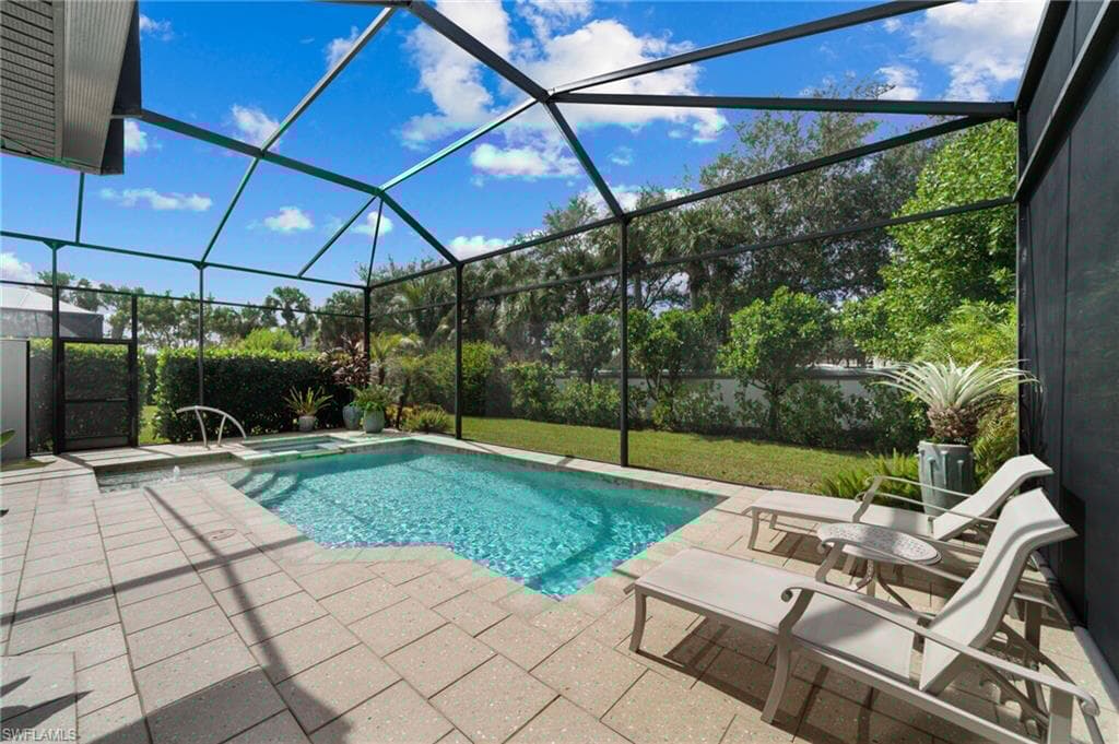 10067 Palazzo Dr, Naples, FL 34119-37