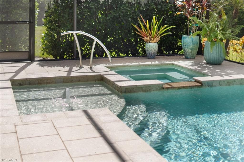10067 Palazzo Dr, Naples, FL 34119-38