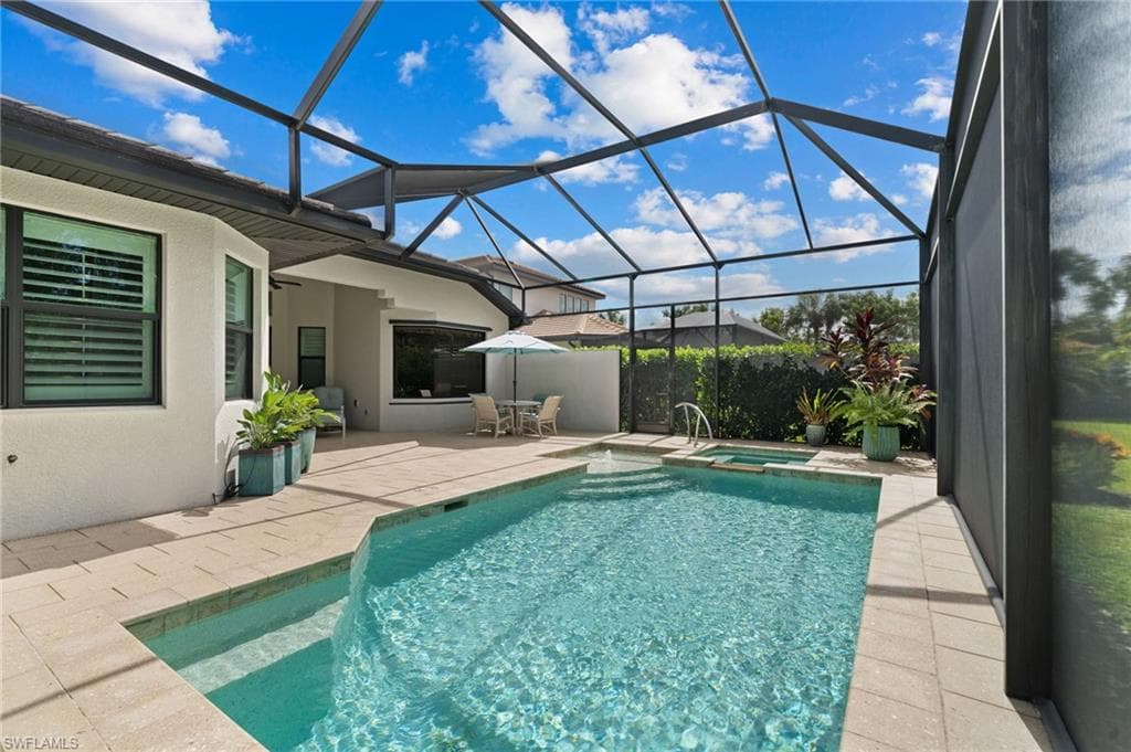 10067 Palazzo Dr, Naples, FL 34119-39