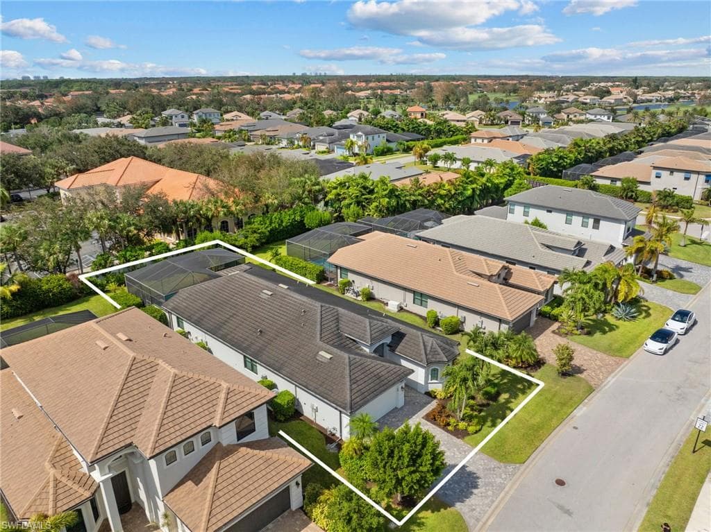 10067 Palazzo Dr, Naples, FL 34119-45