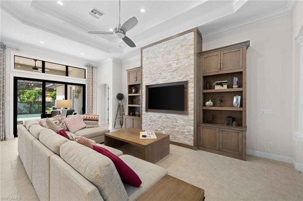 10067 Palazzo Dr, Naples, FL 34119-5