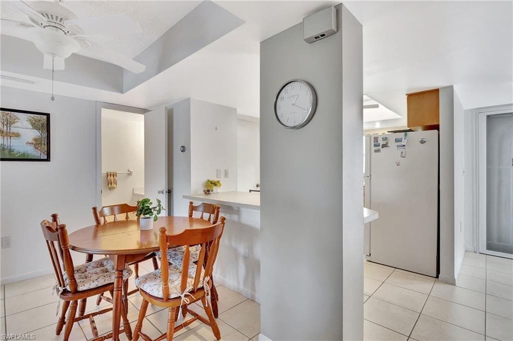 8 Watercolor Way 8, Naples, FL 34113-12