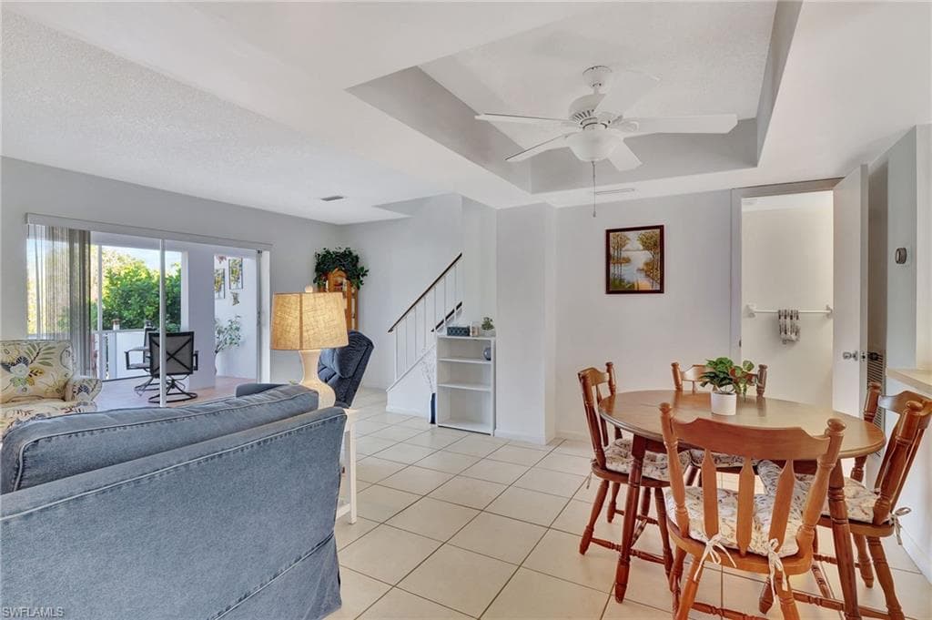 8 Watercolor Way 8, Naples, FL 34113-13