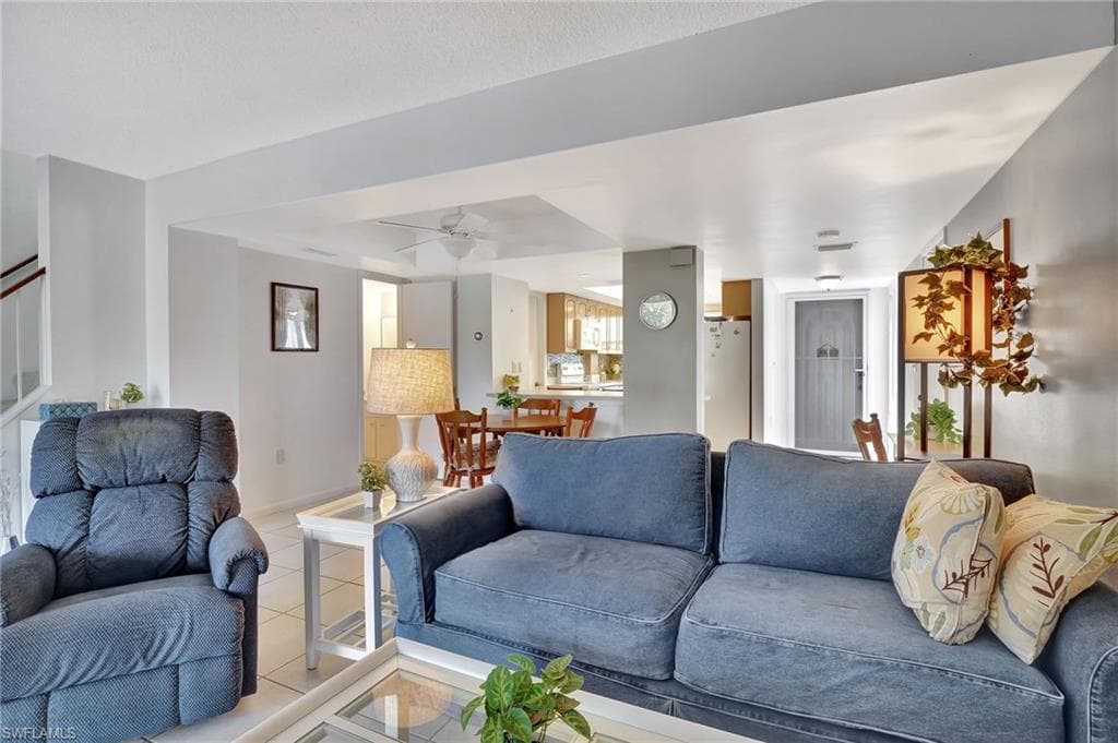 8 Watercolor Way 8, Naples, FL 34113-18
