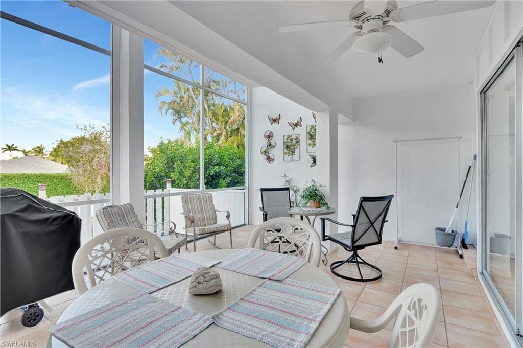 8 Watercolor Way 8, Naples, FL 34113-20