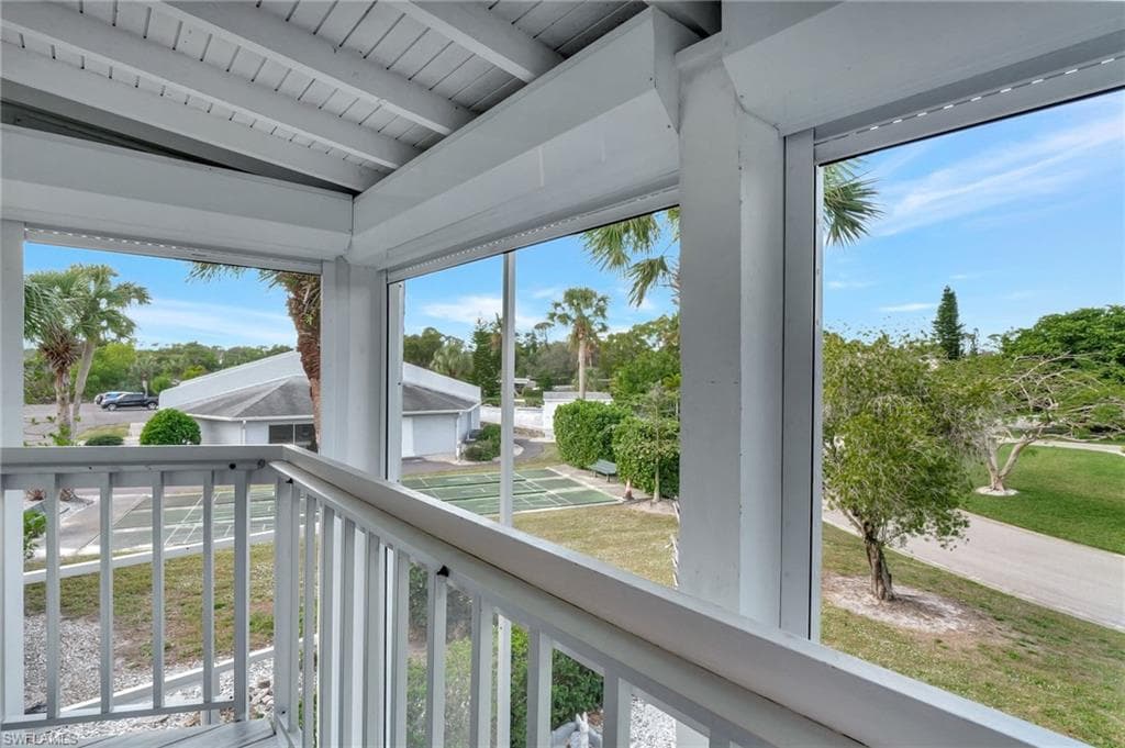 8 Watercolor Way 8, Naples, FL 34113-34