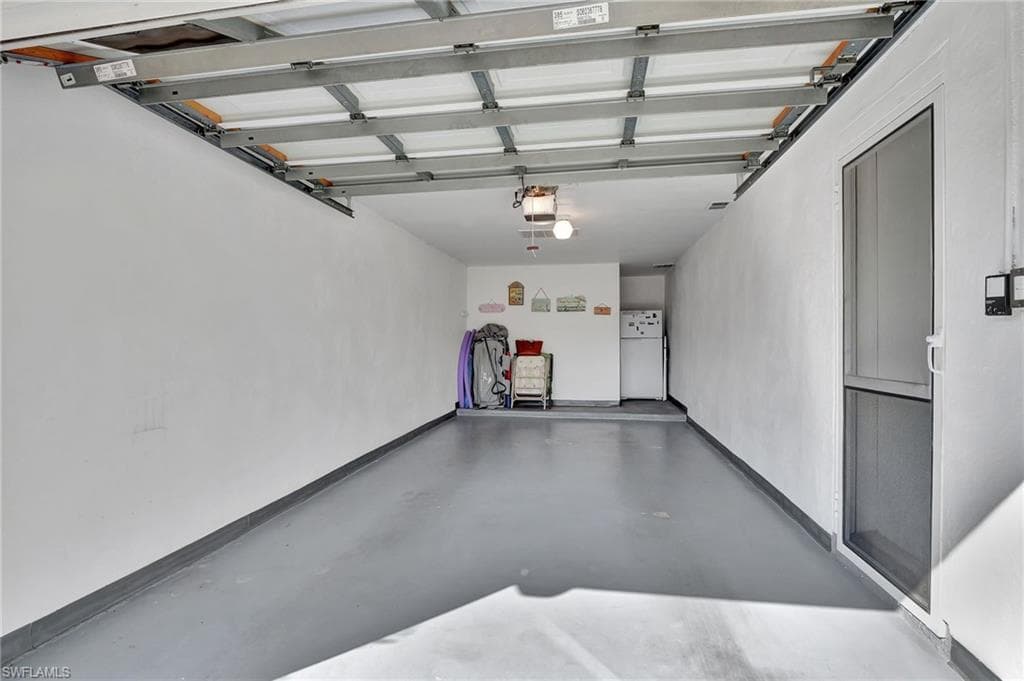 8 Watercolor Way 8, Naples, FL 34113-38