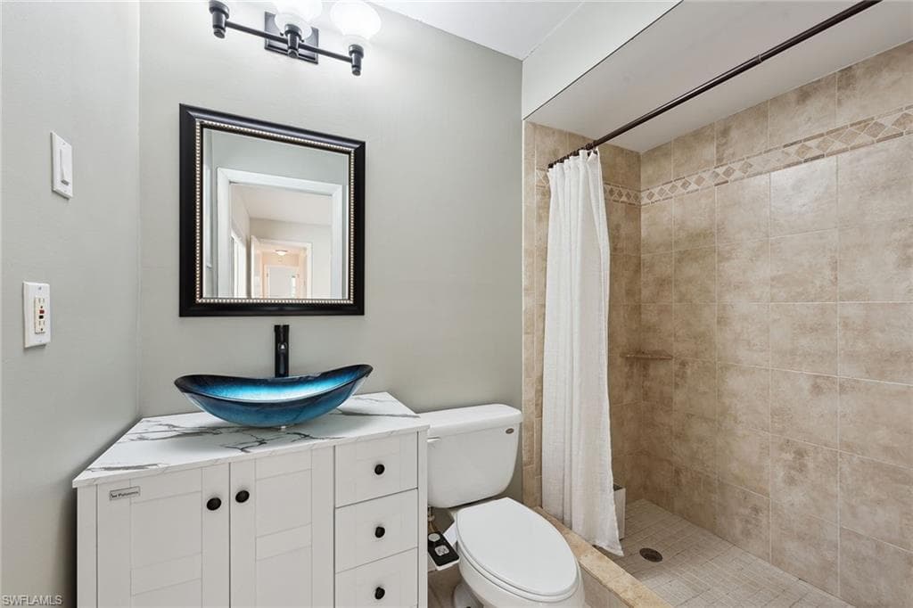 2185 41st Ter SW, Naples, FL 34116-12
