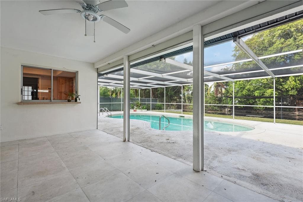 2185 41st Ter SW, Naples, FL 34116-19