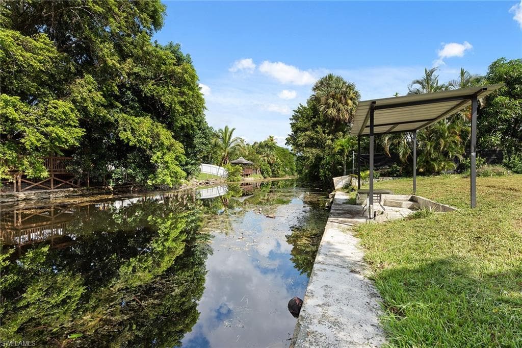 2185 41st Ter SW, Naples, FL 34116-31