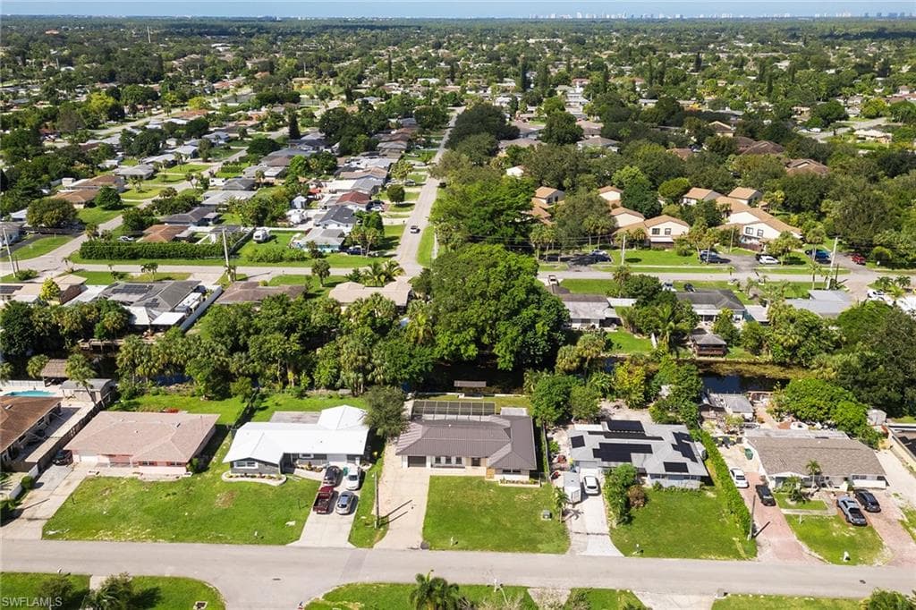 2185 41st Ter SW, Naples, FL 34116-40