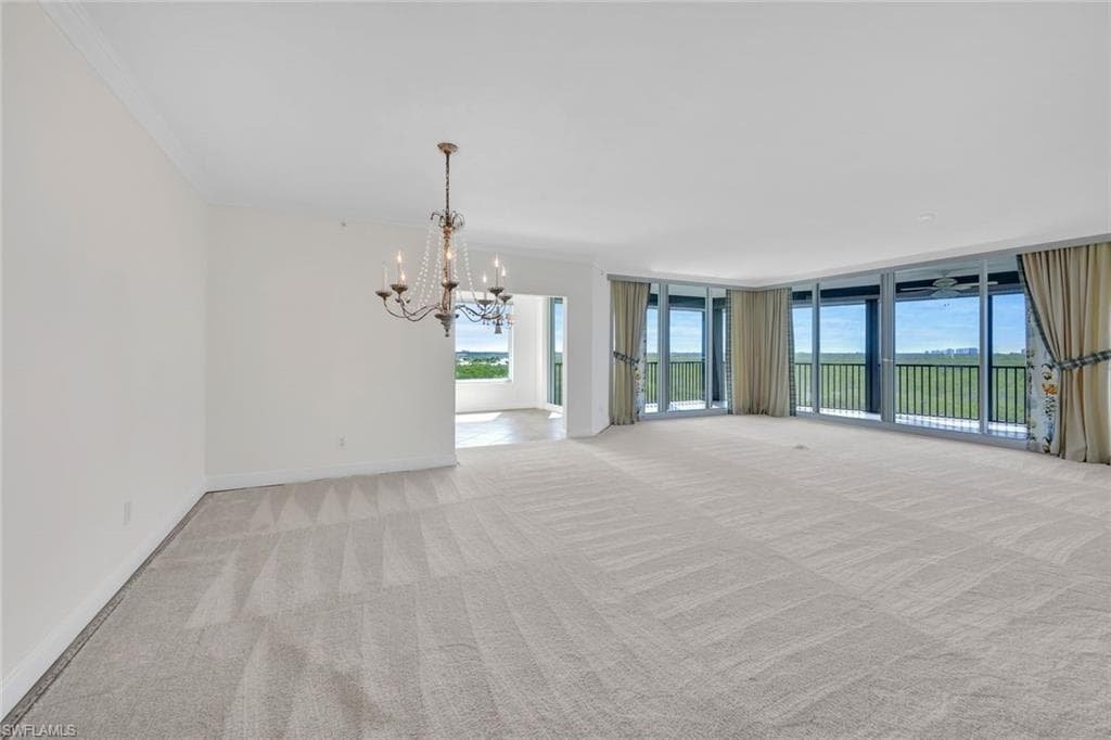 425 Cove Tower Dr 701, Naples, FL 34110-13