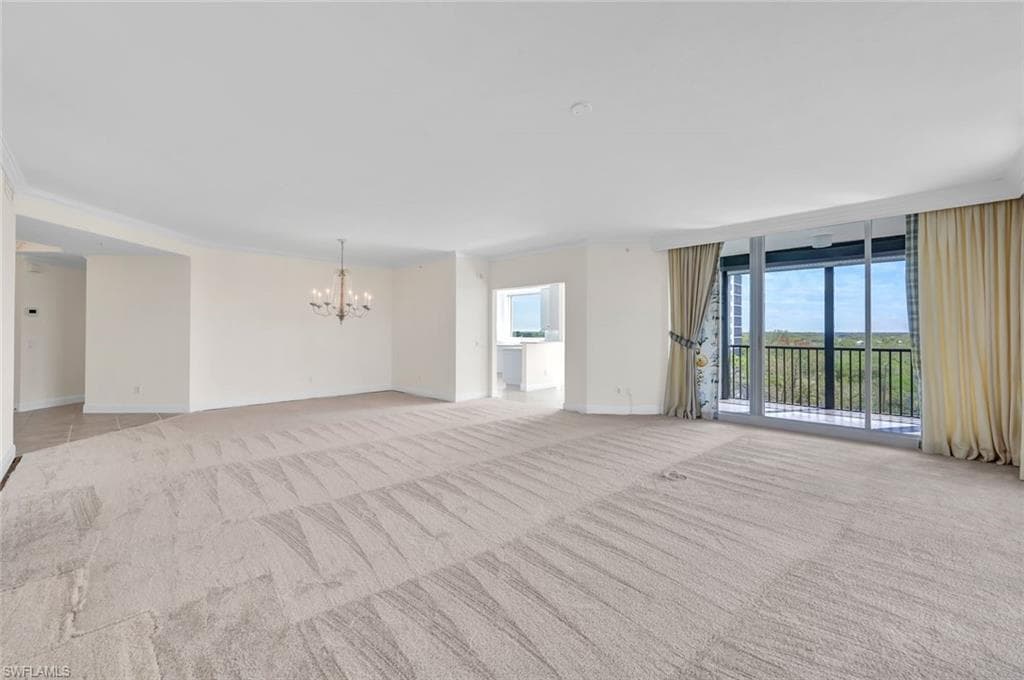425 Cove Tower Dr 701, Naples, FL 34110-15