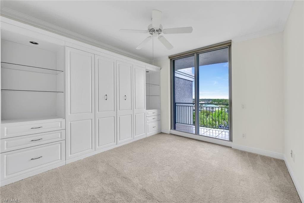 425 Cove Tower Dr 701, Naples, FL 34110-28