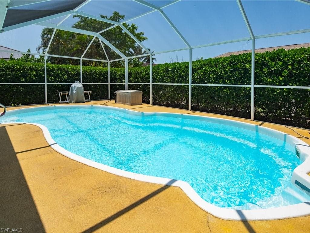 160 Kirkwood St, Marco Island, FL 34145-1