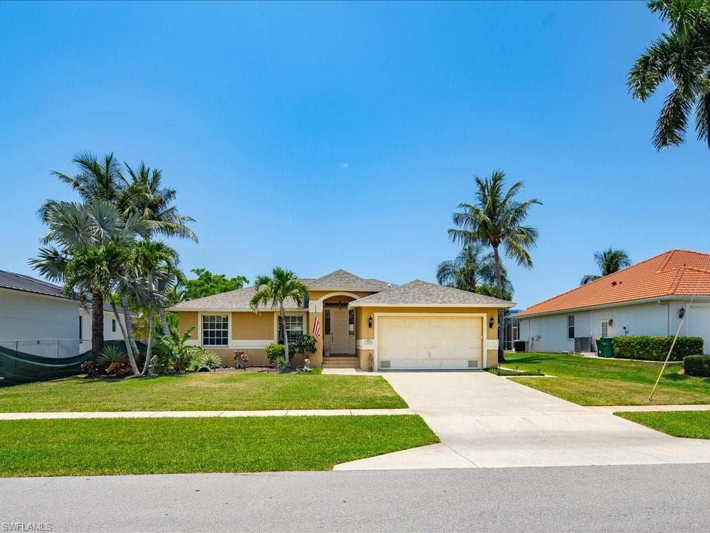 160 Kirkwood St, Marco Island, FL 34145-22