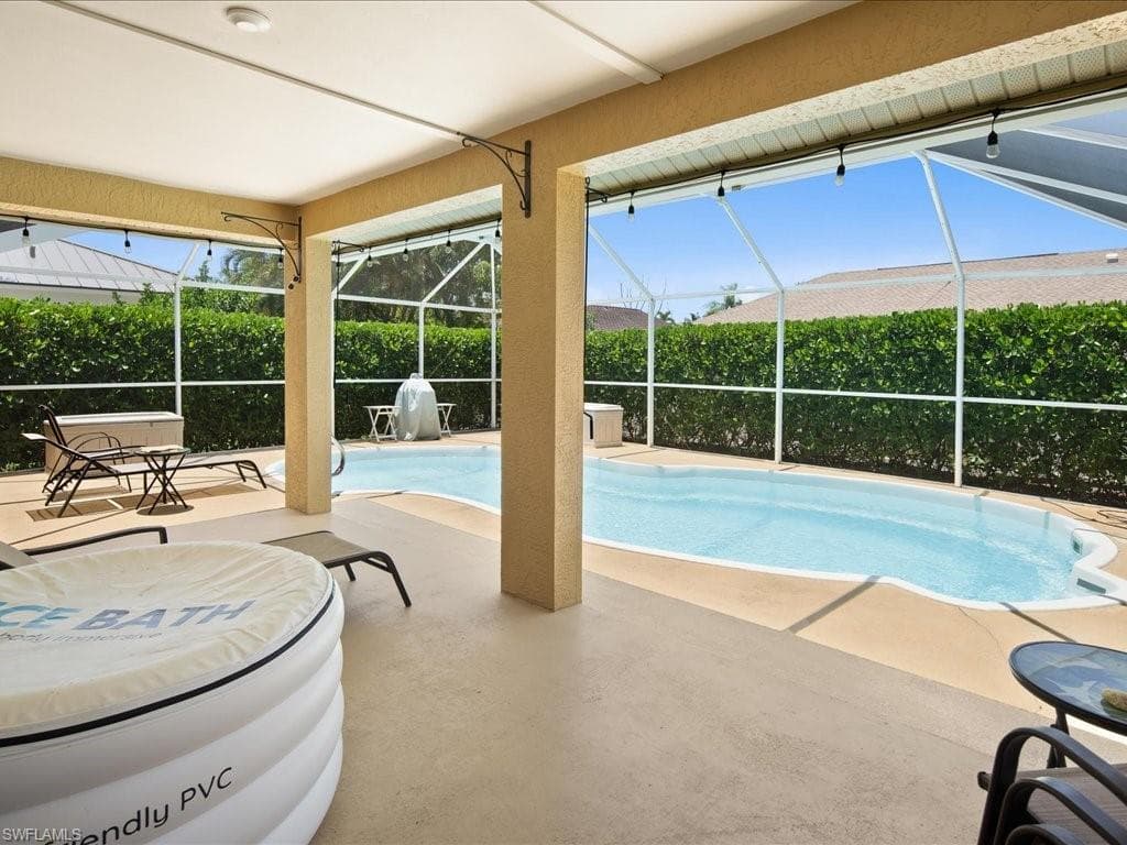 160 Kirkwood St, Marco Island, FL 34145-23