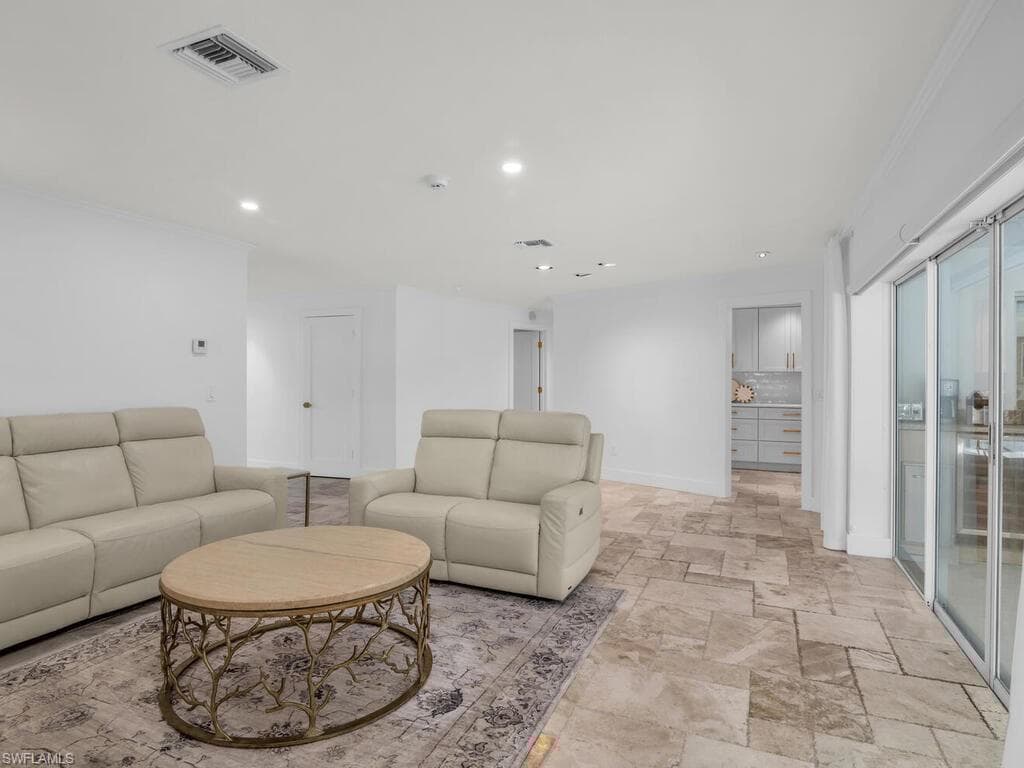 5120 Crayton Pl S, Naples, FL 34103-7