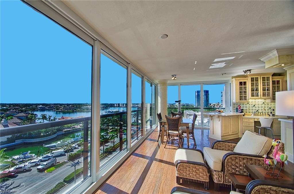 4031 Gulf Shore Blvd N 8e, Naples, FL 34103-10