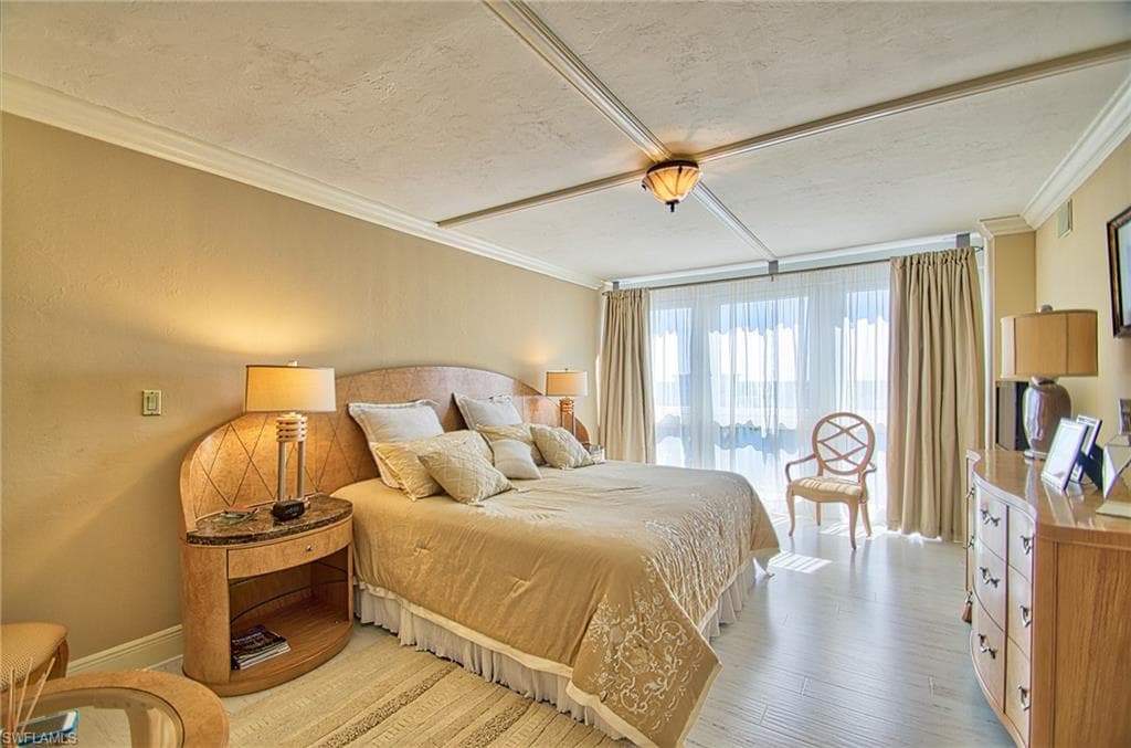 4031 Gulf Shore Blvd N 8e, Naples, FL 34103-16