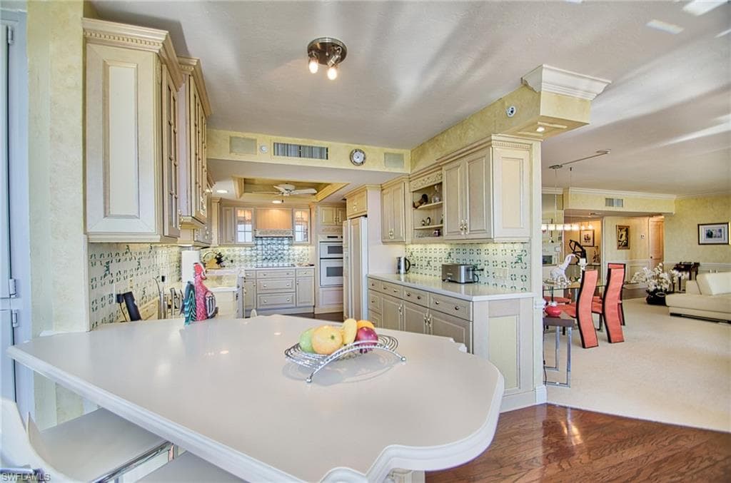 4031 Gulf Shore Blvd N 8e, Naples, FL 34103-22