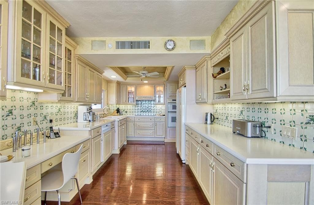 4031 Gulf Shore Blvd N 8e, Naples, FL 34103-24