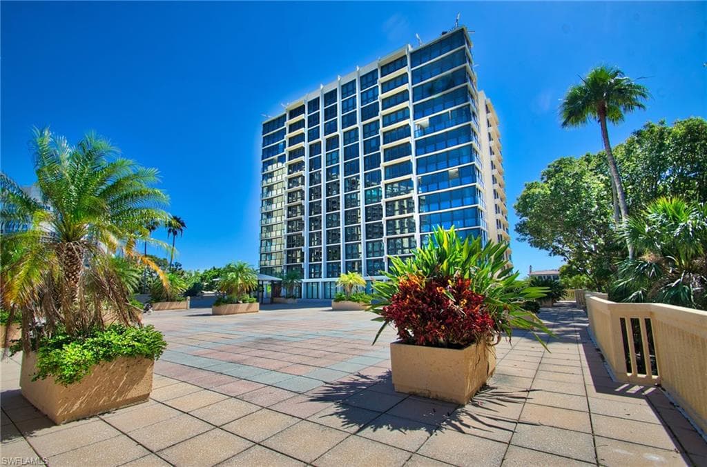 4031 Gulf Shore Blvd N 8e, Naples, FL 34103-2