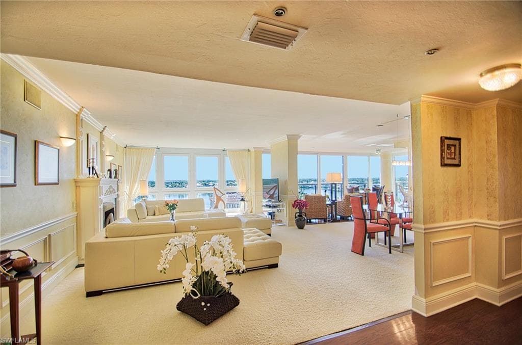 4031 Gulf Shore Blvd N 8e, Naples, FL 34103-7