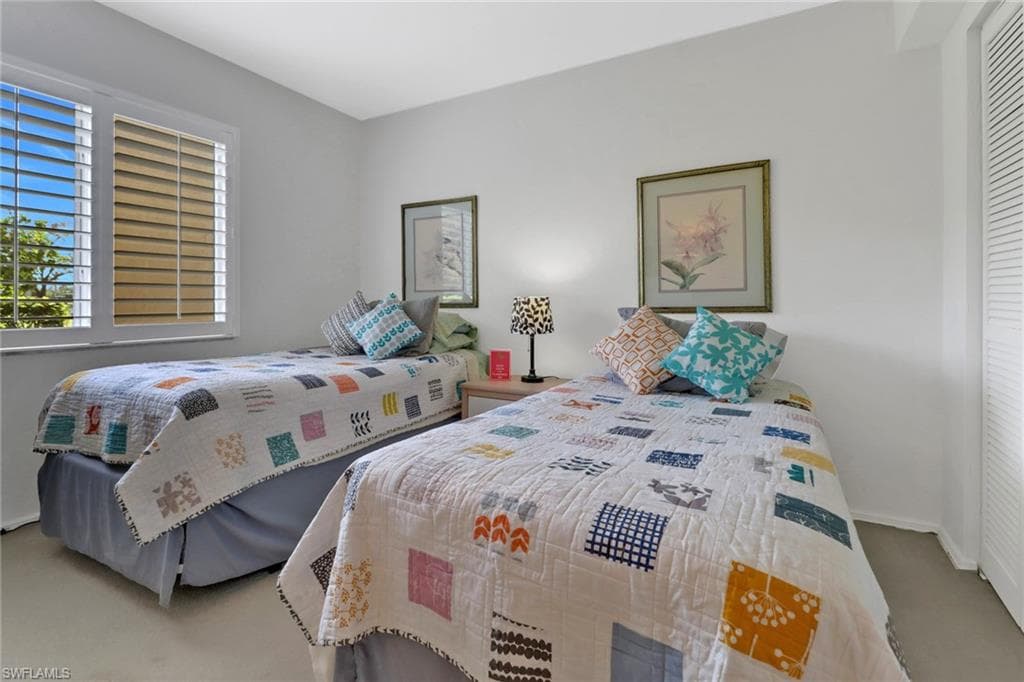 1051 Foxfire Ln 105, Naples, FL 34104-24