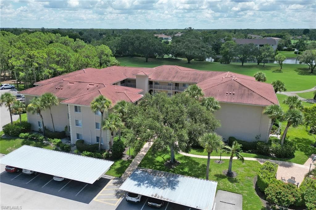1051 Foxfire Ln 105, Naples, FL 34104-28