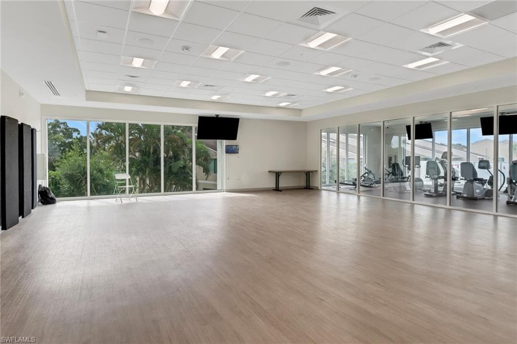 1051 Foxfire Ln 105, Naples, FL 34104-48