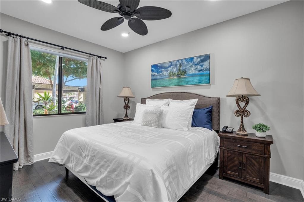 985 Sandpiper St I-103, Naples, FL 34102-11