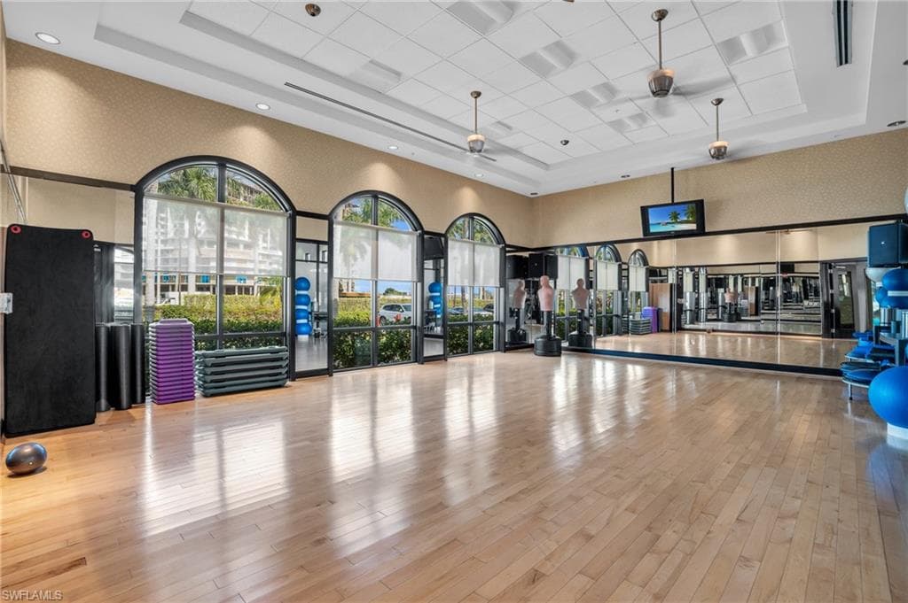 985 Sandpiper St I-103, Naples, FL 34102-27