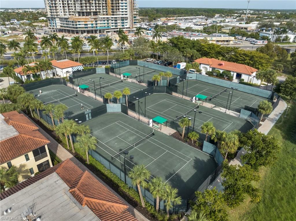 985 Sandpiper St I-103, Naples, FL 34102-30