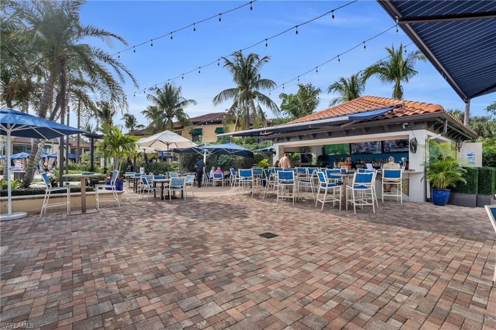 985 Sandpiper St I-103, Naples, FL 34102-31