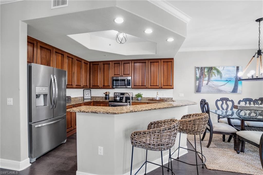 985 Sandpiper St I-103, Naples, FL 34102-8